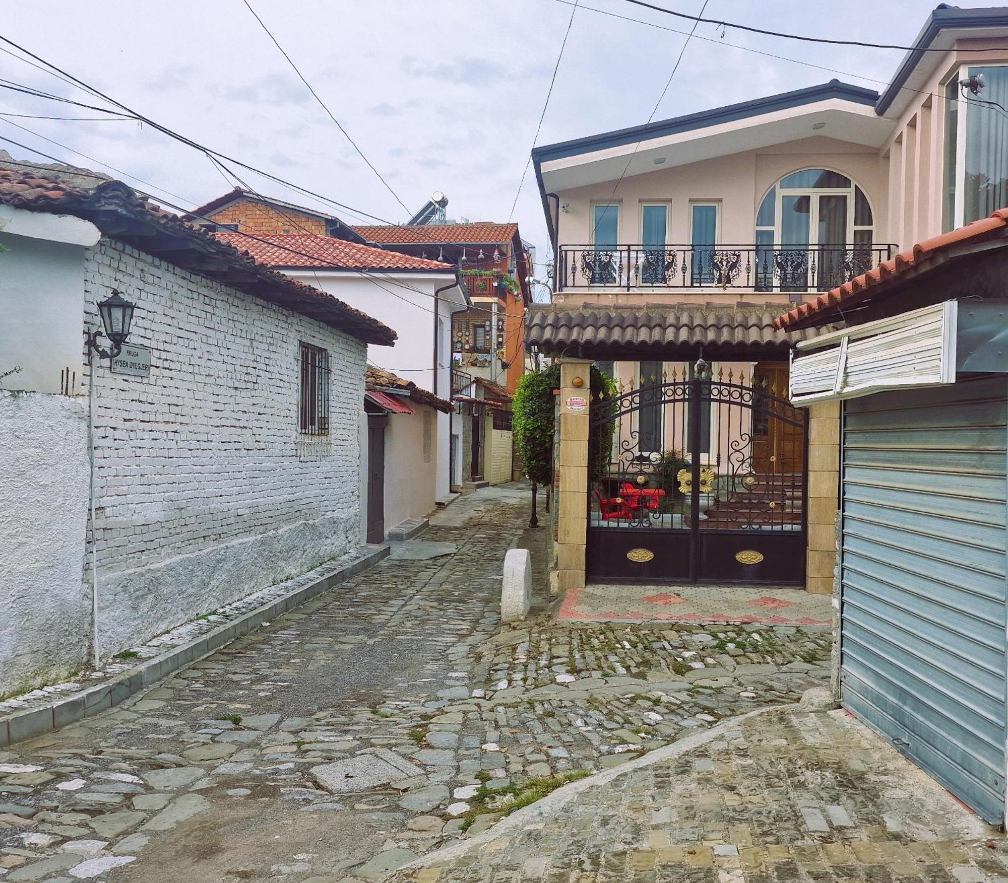 Neokastra *